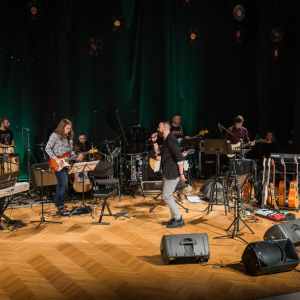 5e0f9374-0693-4439-a295-19056057dd46